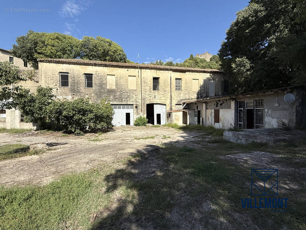 Bâtiment 1 : 576m² vierge d'aménagement  - Maison à SOMMIERES