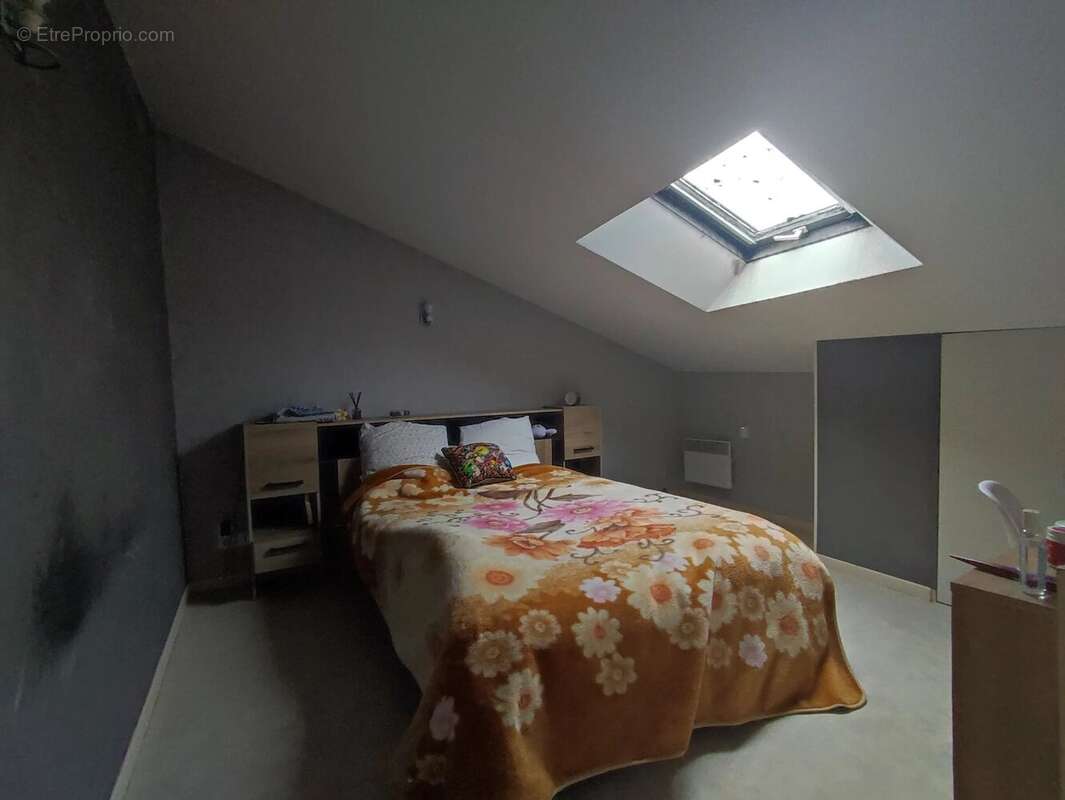 Appartement à SAINT-JUERY