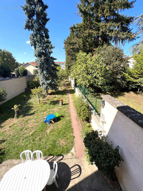 Maison à CHAMPAGNE-AU-MONT-D'OR