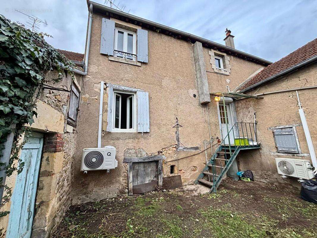 Appartement à SERMOISE-SUR-LOIRE