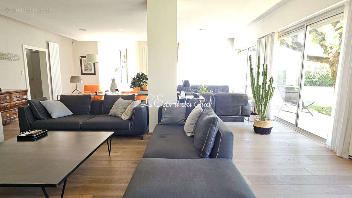 Maison 333 m² à Rabastens  - photo 8
