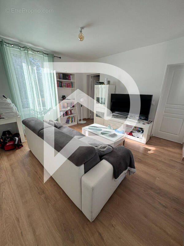 Appartement à LE PLESSIS-BELLEVILLE