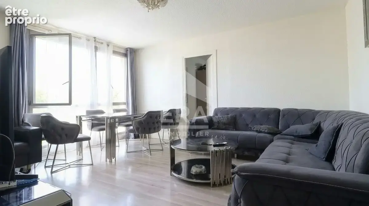 Photo Appartement à Pierrefitte-Sur-Seine au prix de 190 000€