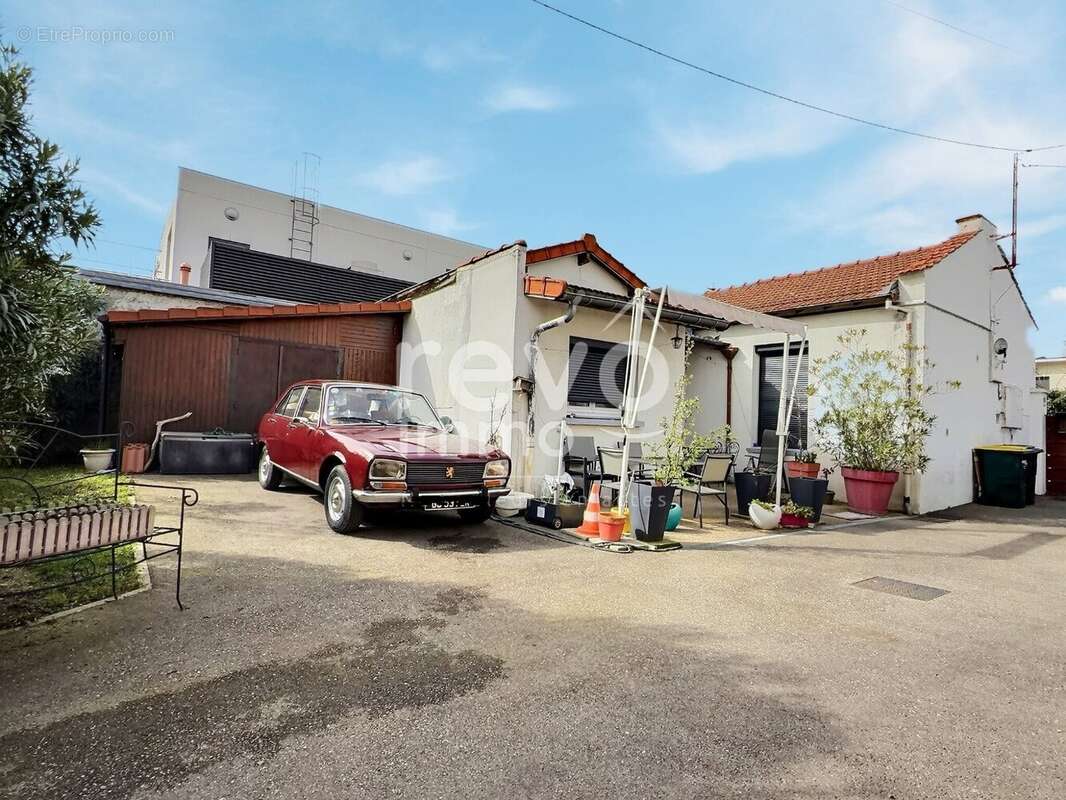 Maison à VILLEURBANNE