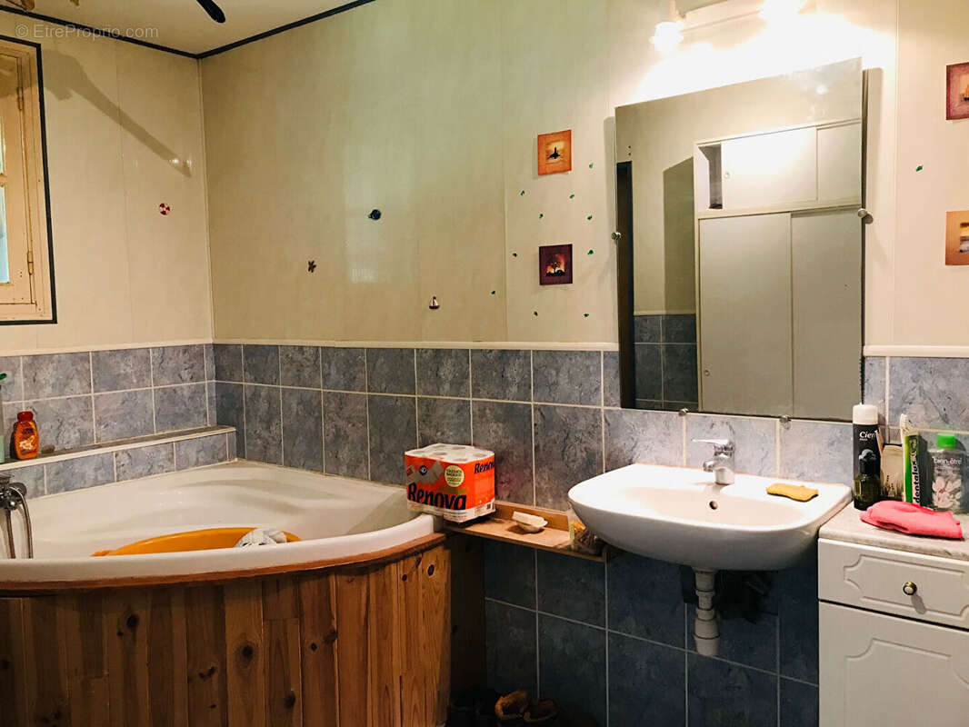 Maison à LA CHAPELLE-DES-MARAIS