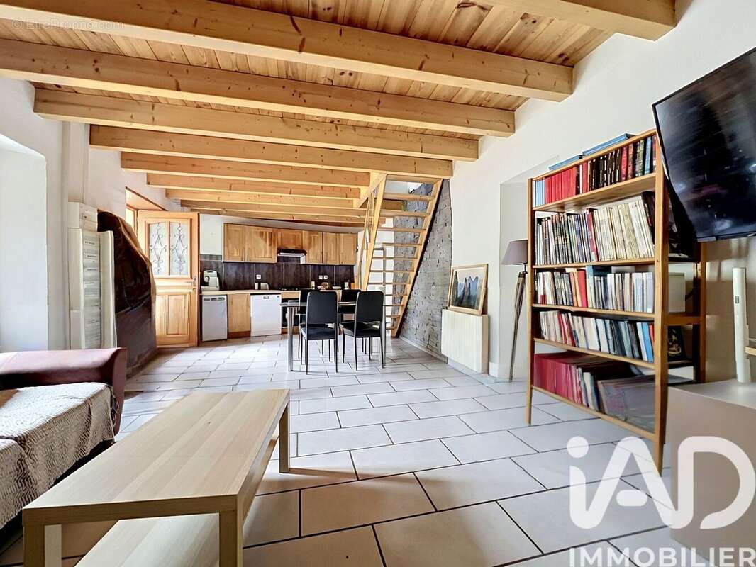Appartement 200 m² à Cevins  - photo 8