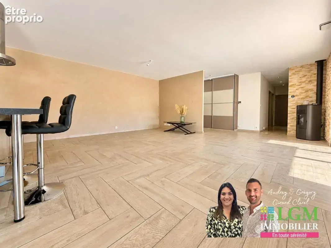 Maison récente de plain-pied 110 m² – 3 chambres – Piscine – Aucun travaux – Au calme - 644m2 de terrain - photo 8