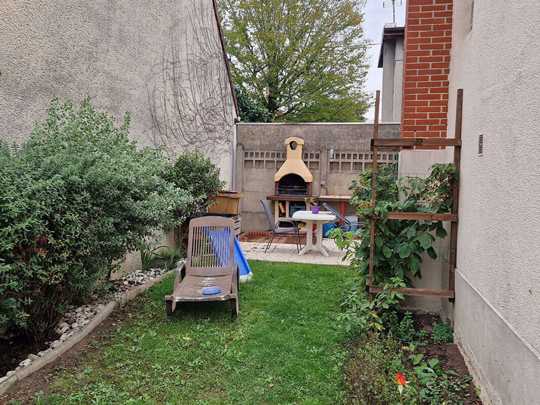 Maison à LIVRY-GARGAN