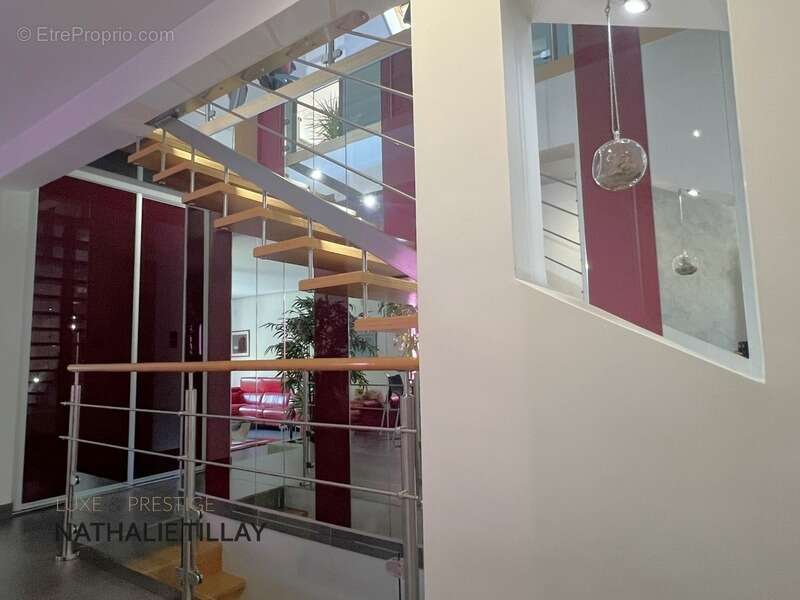 Maison à LA CHAPELLE-SAINT-MESMIN