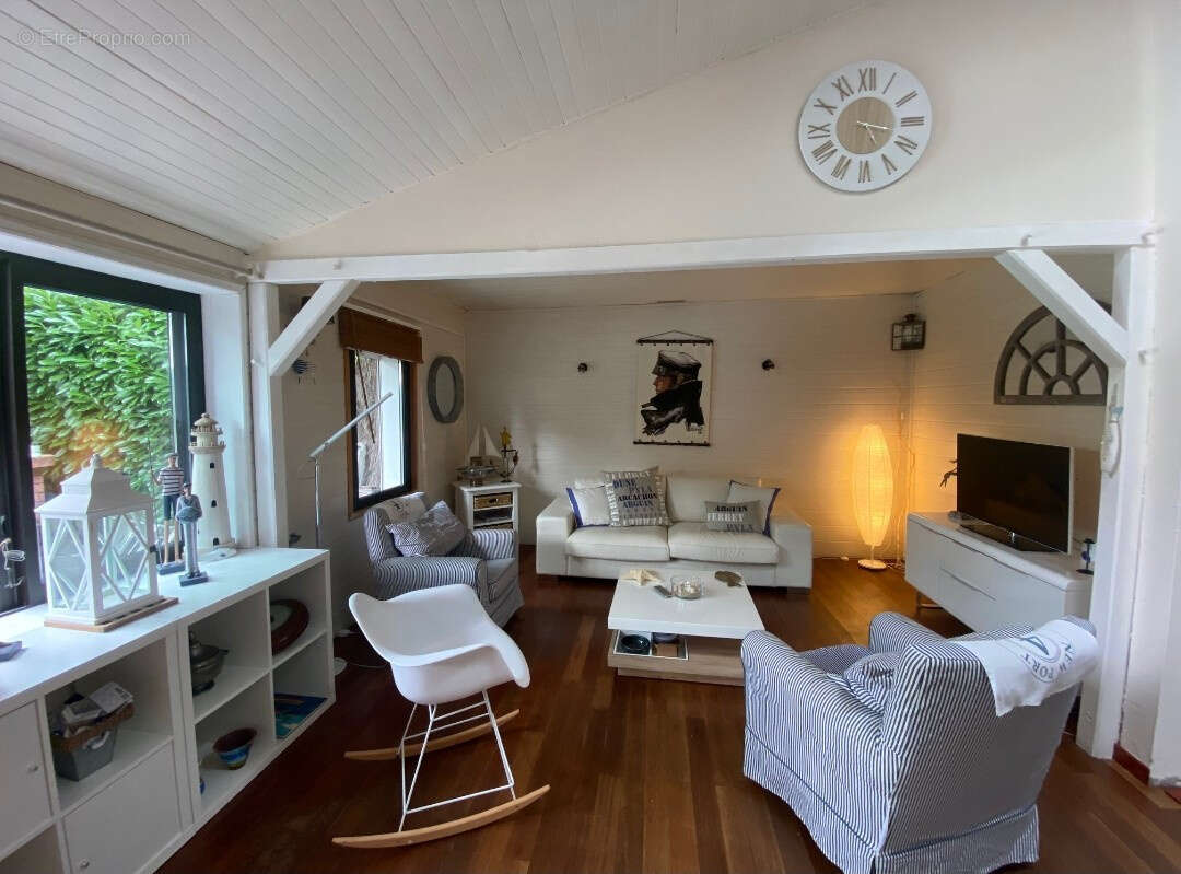 Maison à GUJAN-MESTRAS