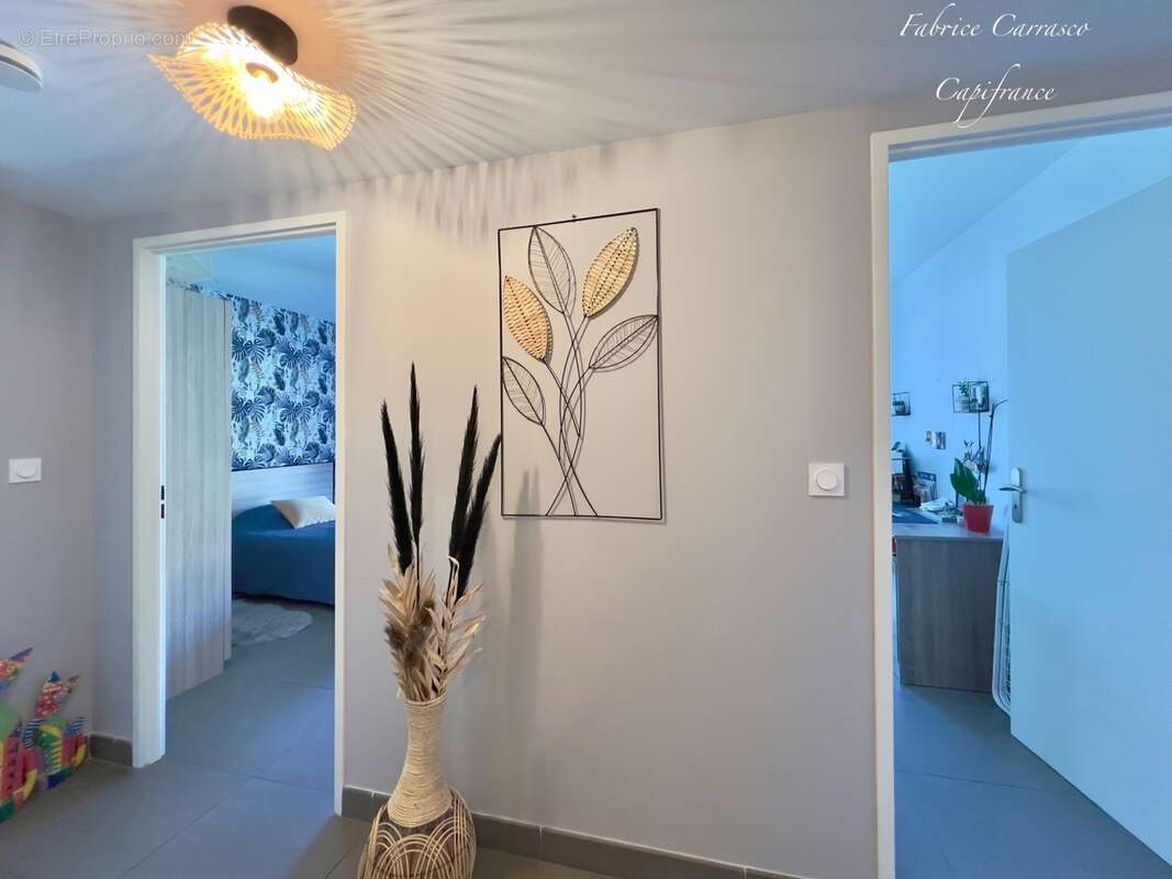 Appartement à vendre 3 pièces (63) T3 de 67,60 m² à Aulnat résidence récente et sécurisée - photo 13