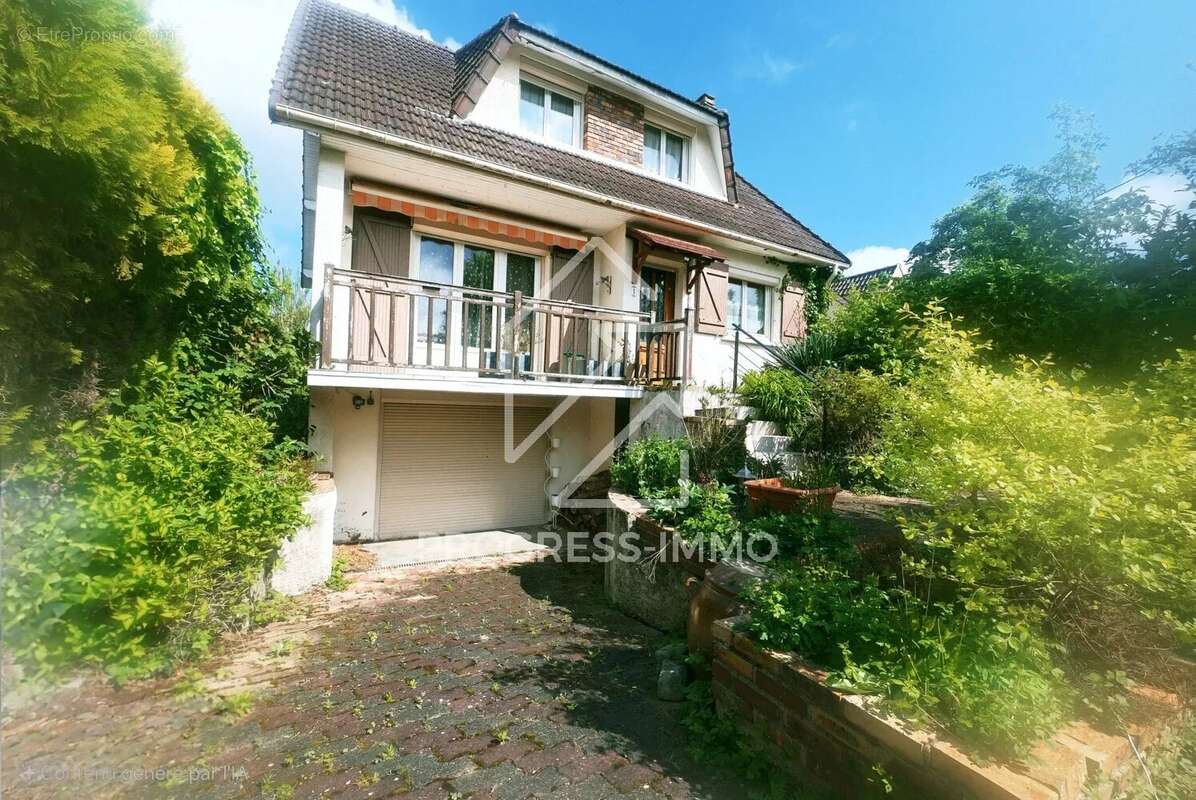 Maison à BRIE-COMTE-ROBERT