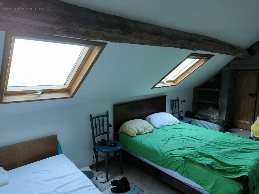 Maison à MONTREUILLON