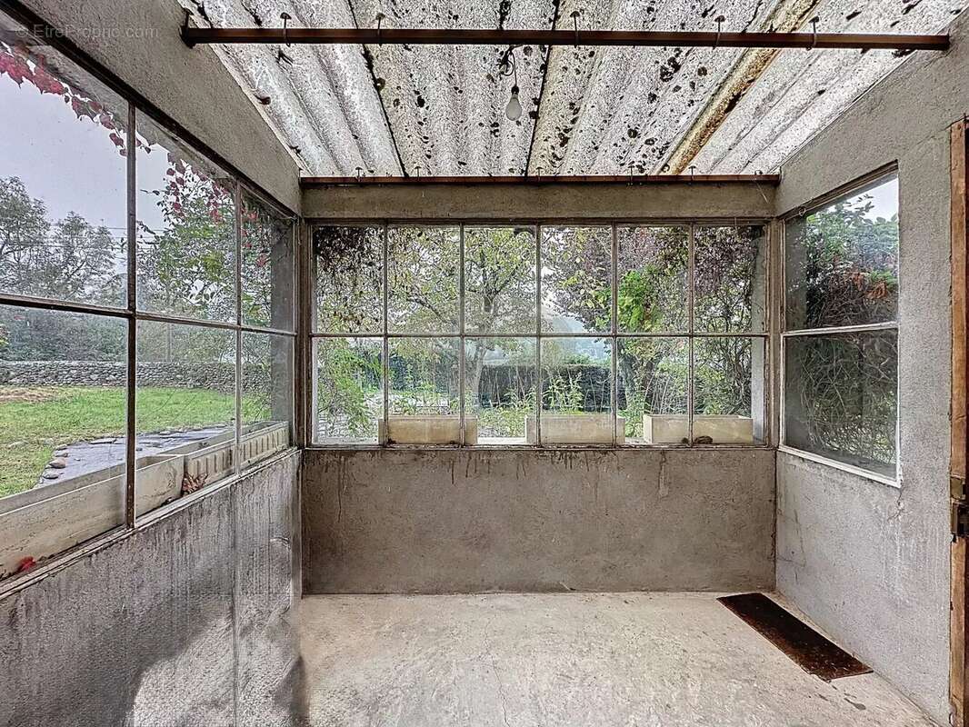 Maison à MONLEON-MAGNOAC