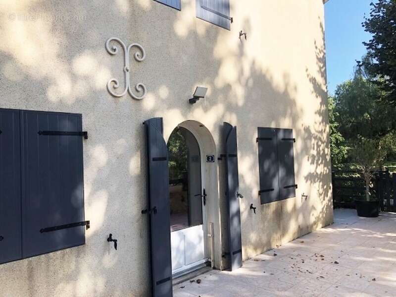 Maison à ROCHESERVIERE