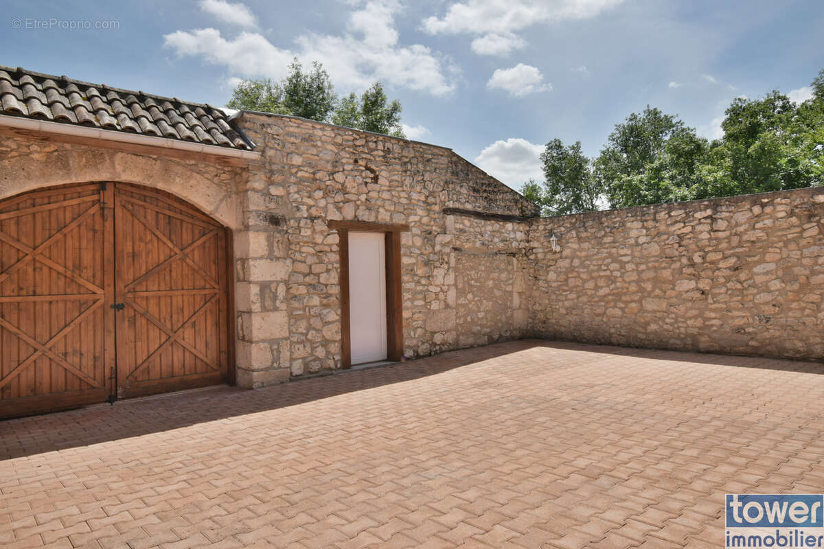 Maison à EYMET