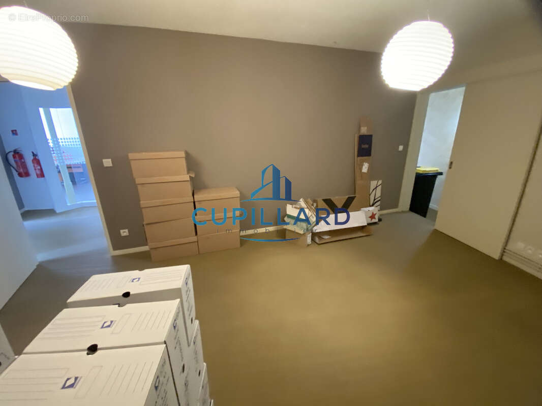 ROANNE BUREAUX 190m2 proche centre ville - photo 3
