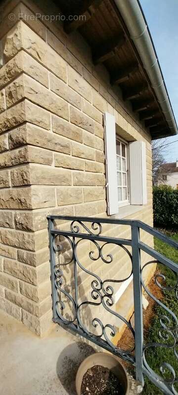 Maison à VAILHOURLES