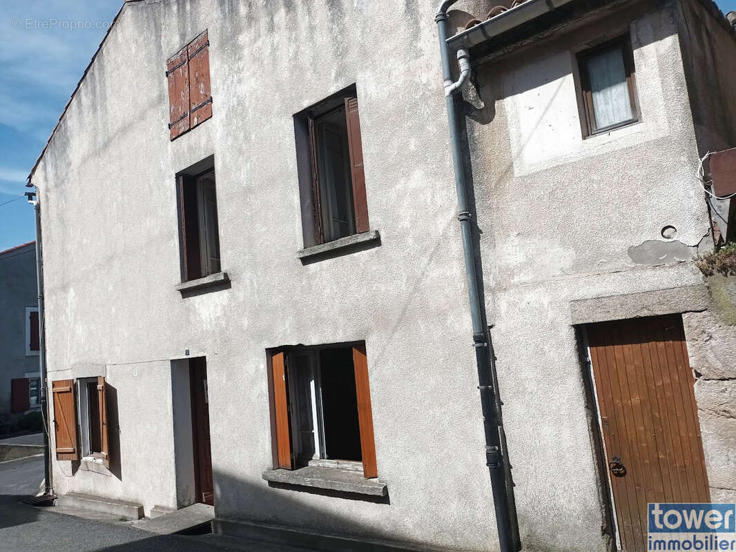 Maison à VILLARDONNEL