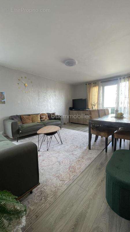 Appartement à THIAIS