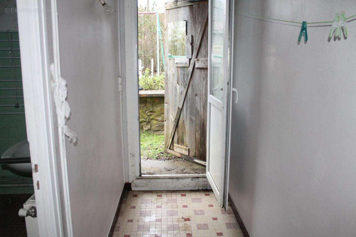 Maison à GESNES-LE-GANDELIN