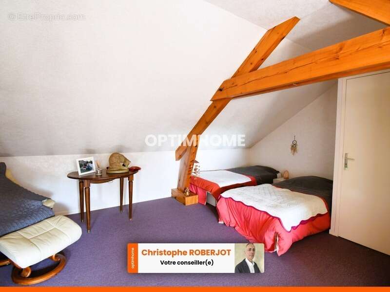 Maison à CHAMPFORGEUIL