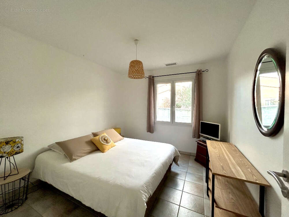 Maison à VILLEMOUSTAUSSOU