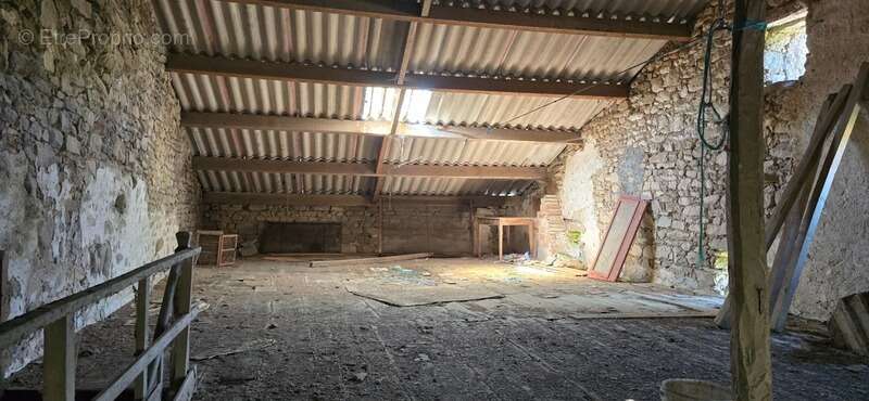 Maison à SAINT-SORNIN-LEULAC