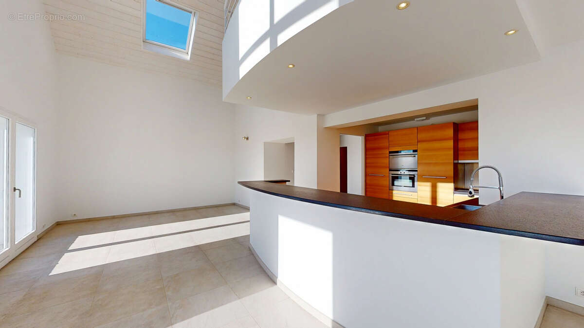 Appartement à CRANVES-SALES