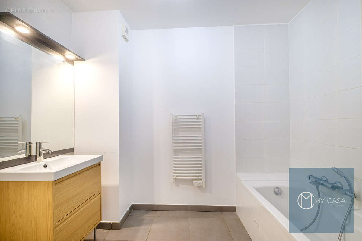 Appartement à RILLIEUX-LA-PAPE