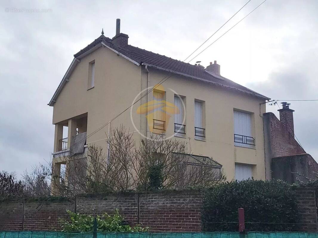 Maison à CHAUNY