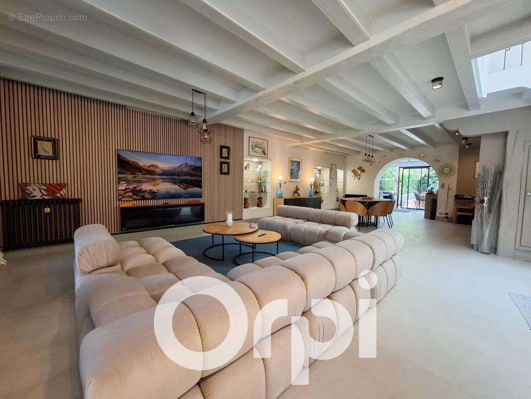Villa d'exception avec vue mer – Une adresse prestigieuse au cœur de La Rochelle - photo 6