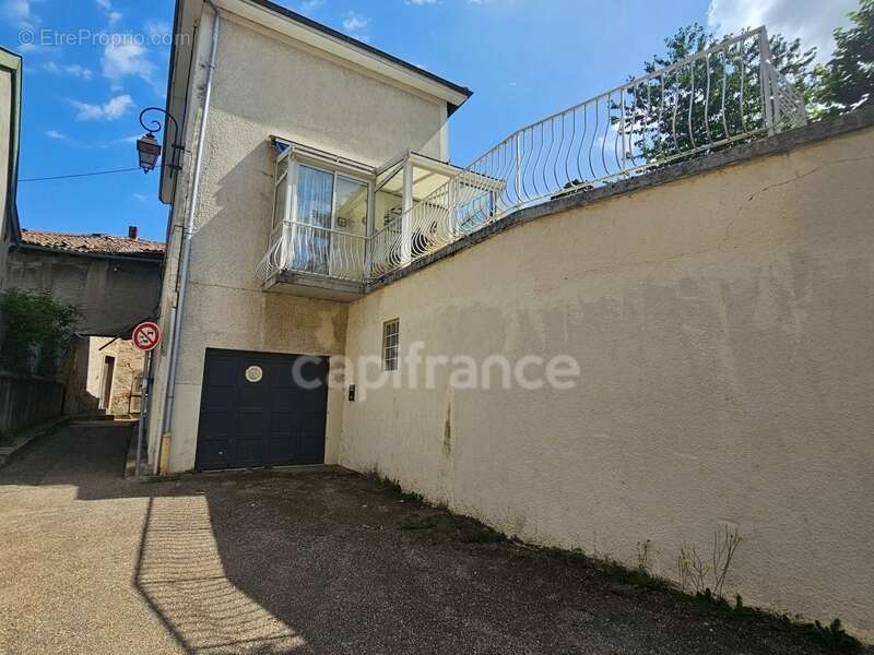 Maison à PANISSIERES