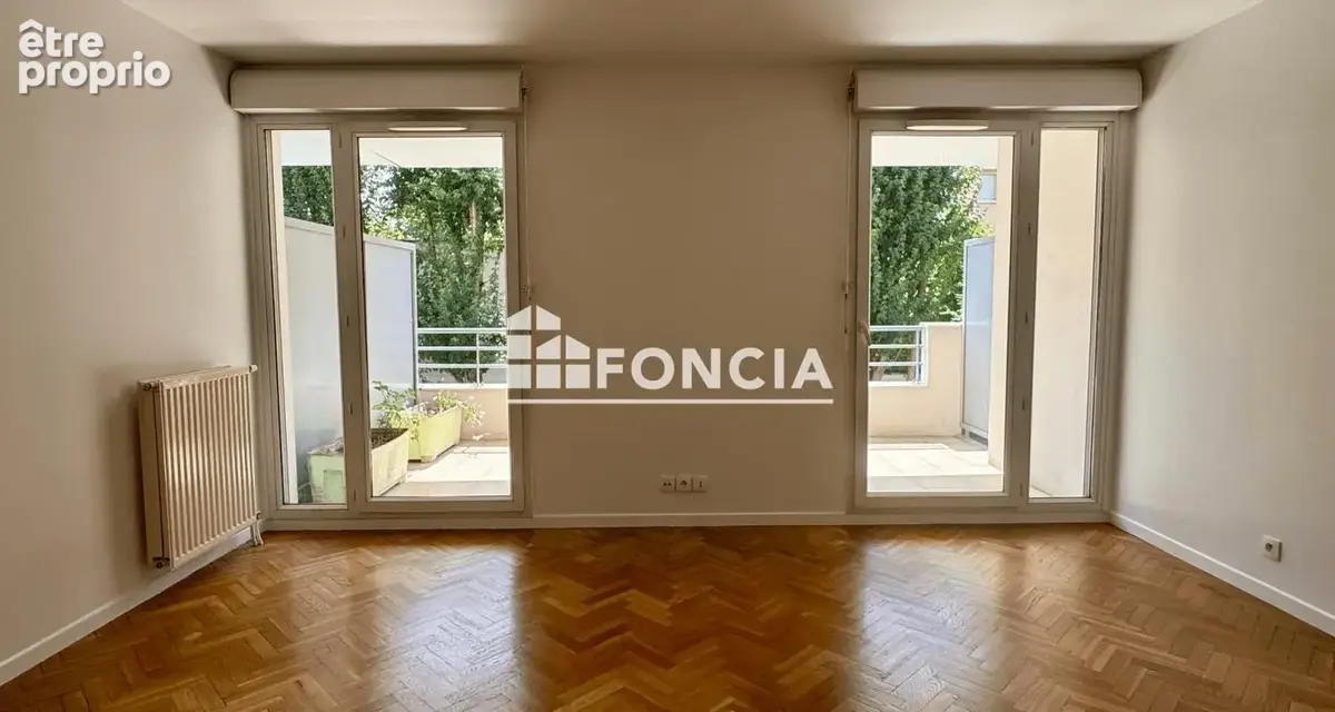Appartement 4 pièces avec BOX DOUBLE proche gare SANS TRAVAUX - photo 3