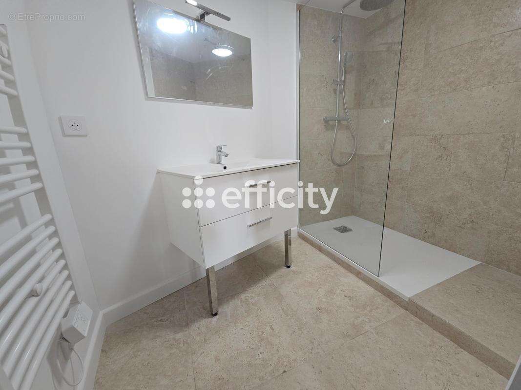 Appartement à TRETS