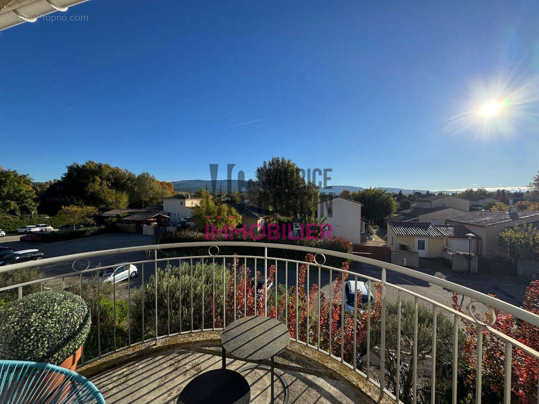 Appartement à L&#039;ISLE-SUR-LA-SORGUE