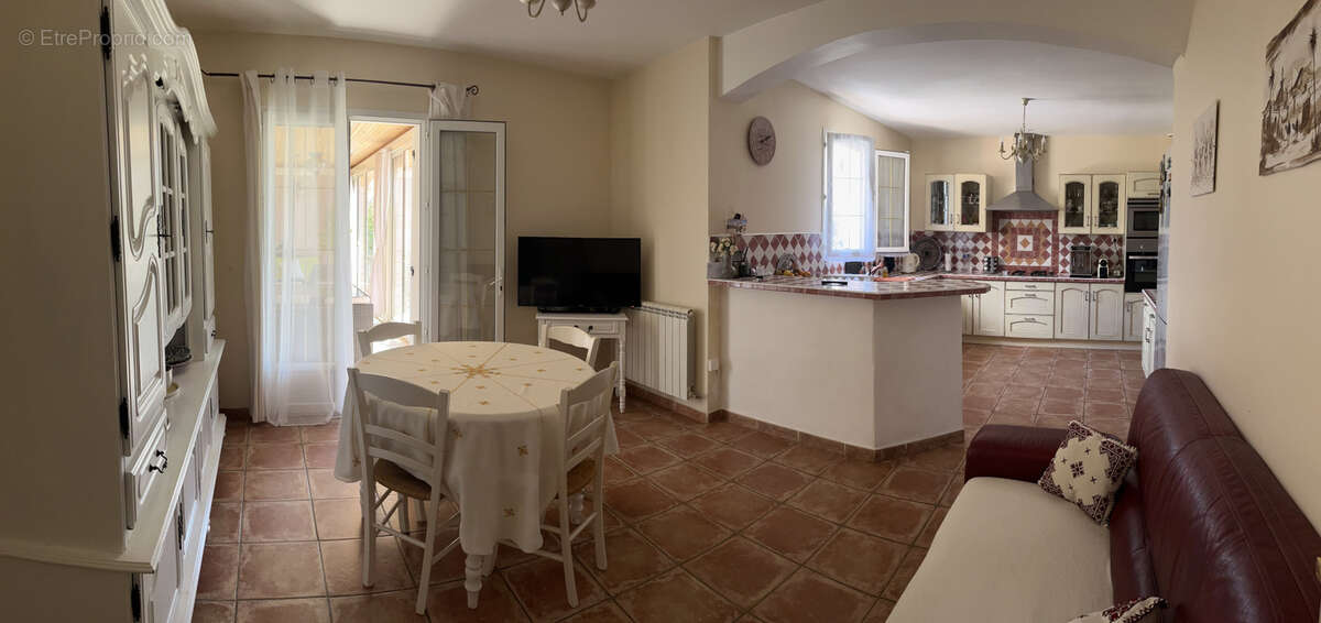 Maison à LEDIGNAN