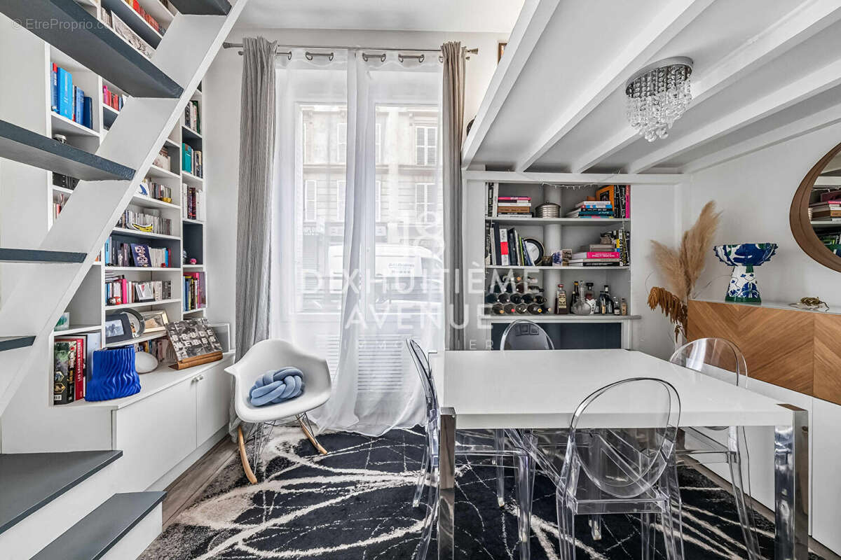Appartement à PARIS-18E