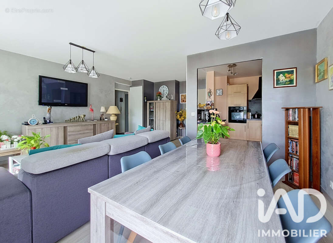 Photo 3 - Appartement à CRECY-LA-CHAPELLE