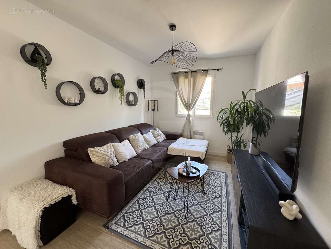 Charmante villa de plain-pied avec jardin et garage - photo 2