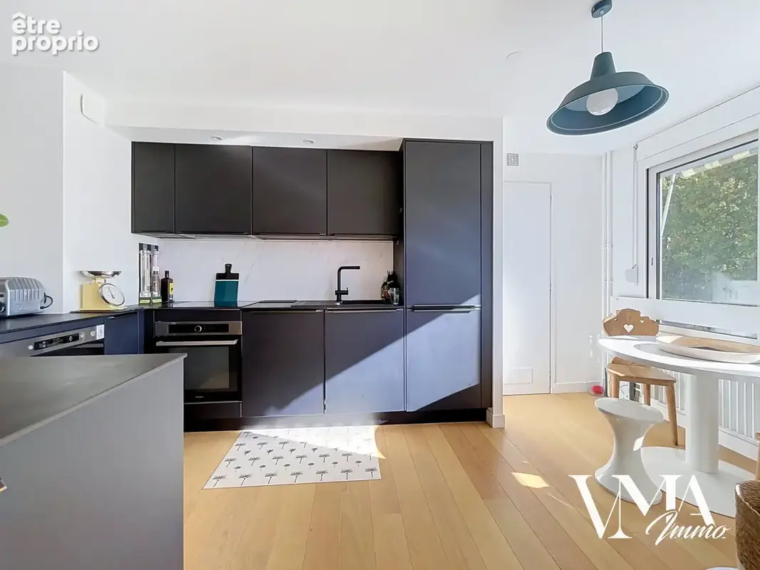 EXCLUSIVITÉ / Bel  Appartement T3 rénové de  81 m2 avec terrasse - photo 8