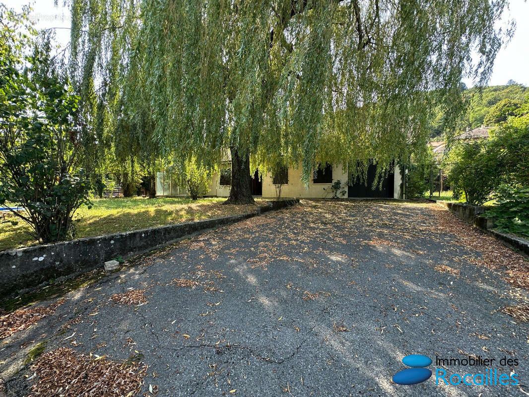 Maison à MONNETIER-MORNEX