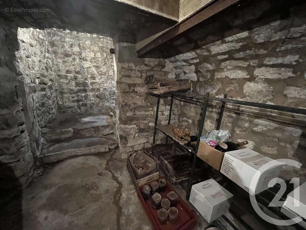 Maison à LA CHAPELLE-REANVILLE