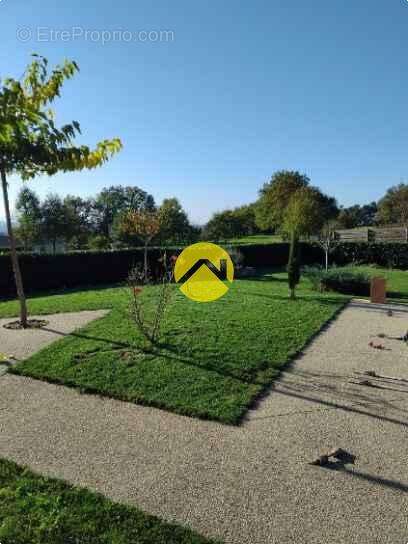 Maison à PUY-GUILLAUME