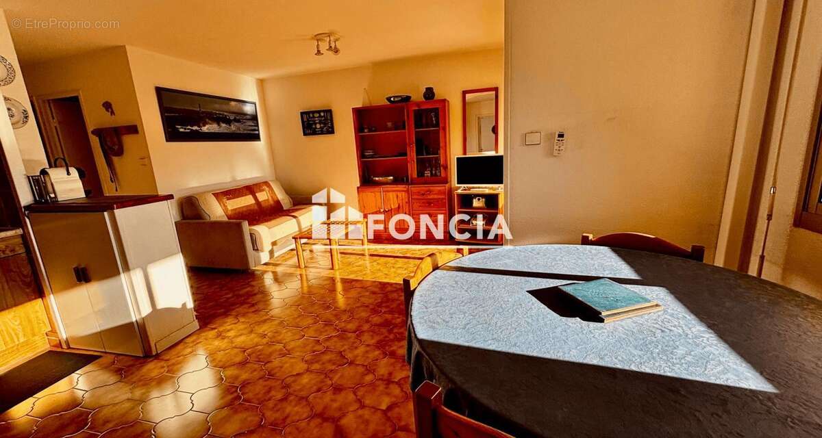 Appartement à SIX-FOURS-LES-PLAGES