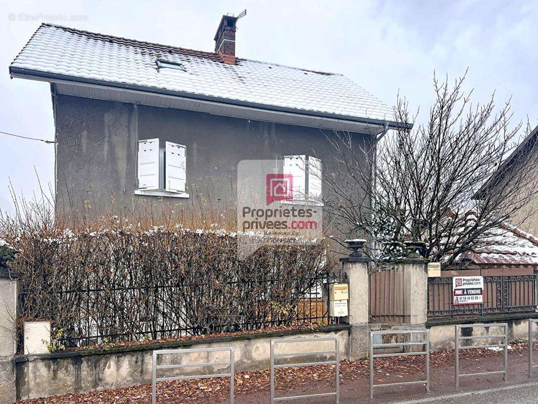 Maison à UGINE