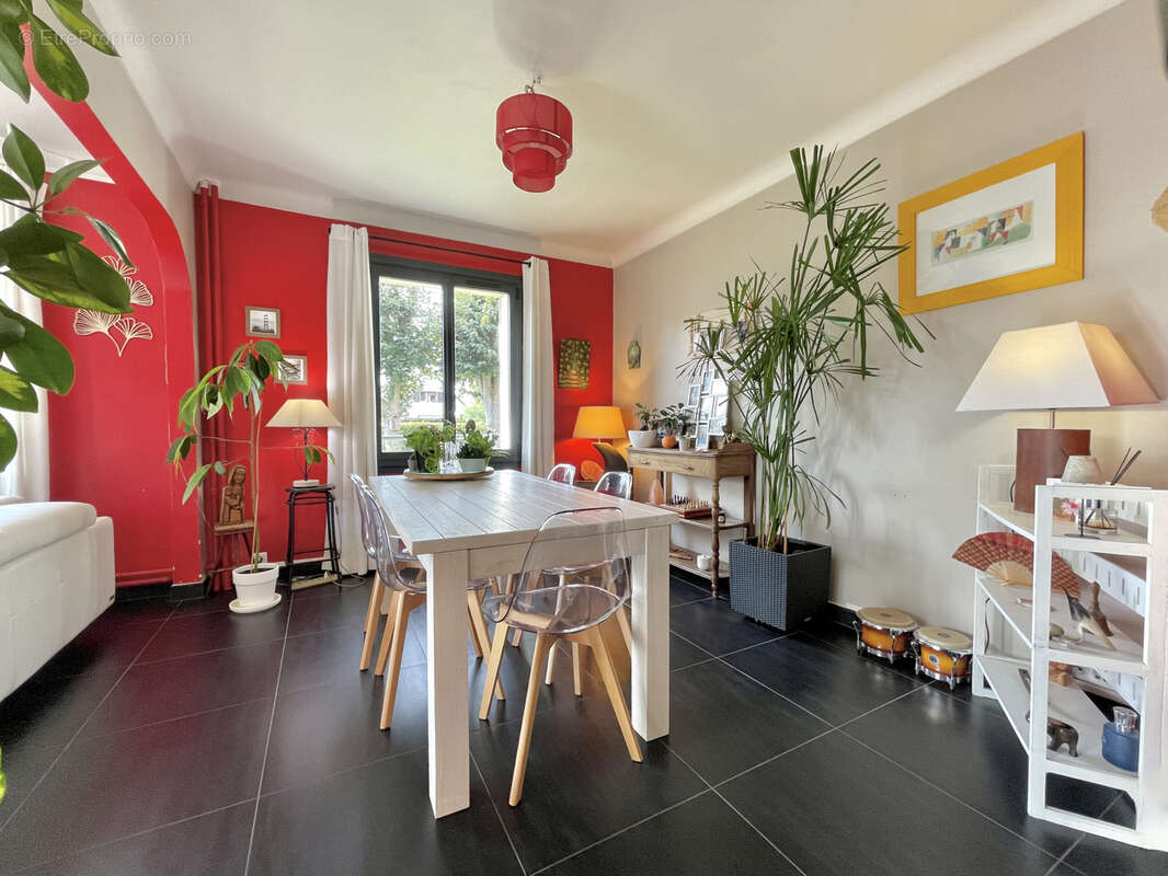 Maison à SAINT-CONTEST