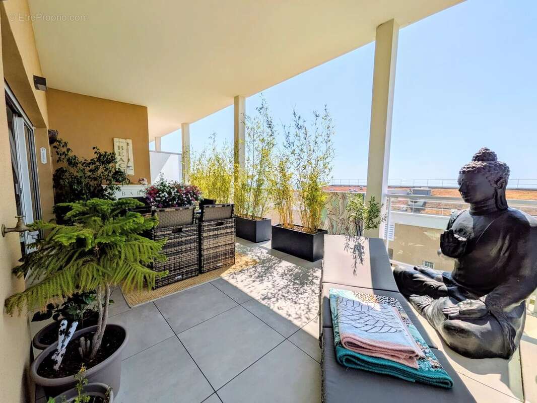Appartement à VILLENEUVE-LOUBET