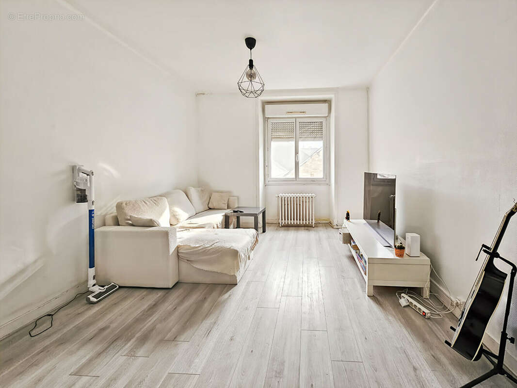 Maison à SENS-DE-BRETAGNE