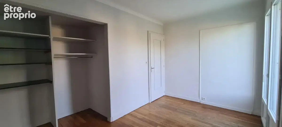 Maison Gorges Centre 8 P . 4 Chs . 174.34 M² . T 575 M² . Garage . Cave . Balcon - photo 8
